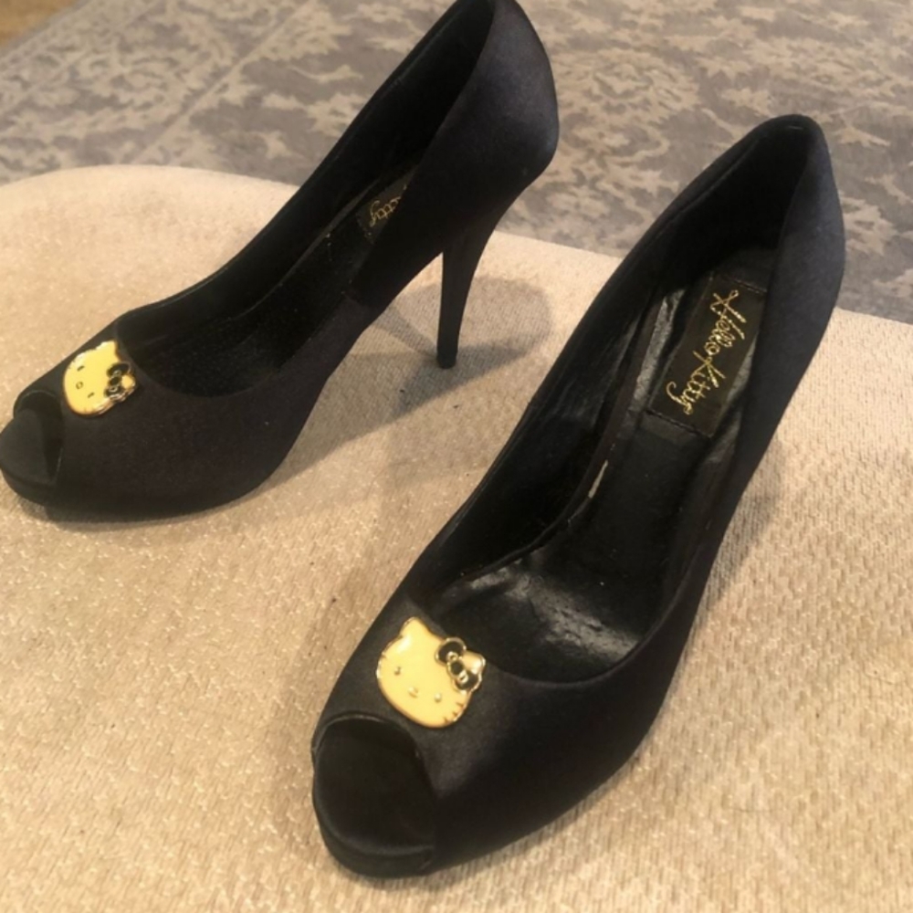 Hello kitty heels